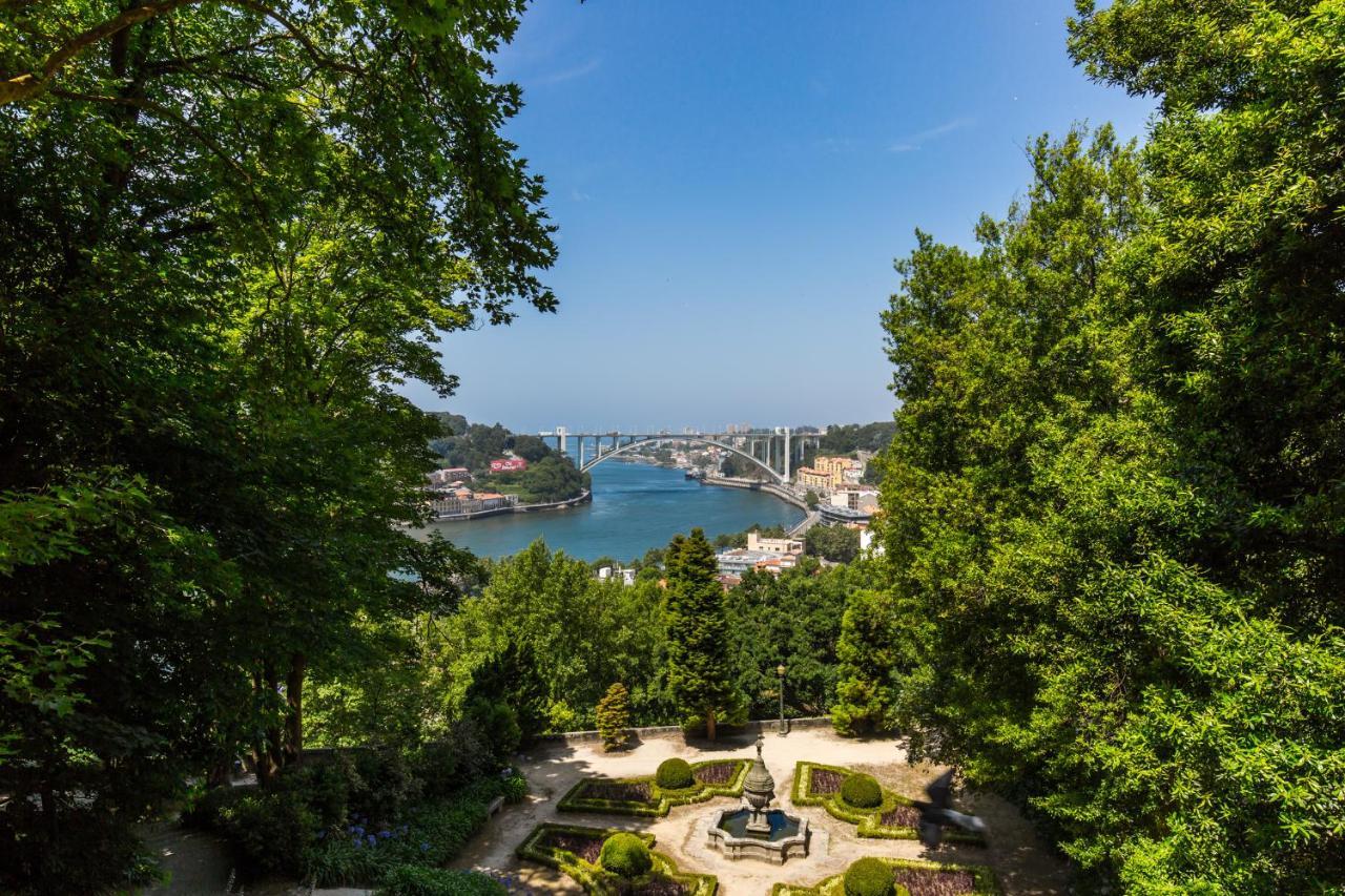 Francos Relaxing Apartment By The Metro Porto Exterior photo
