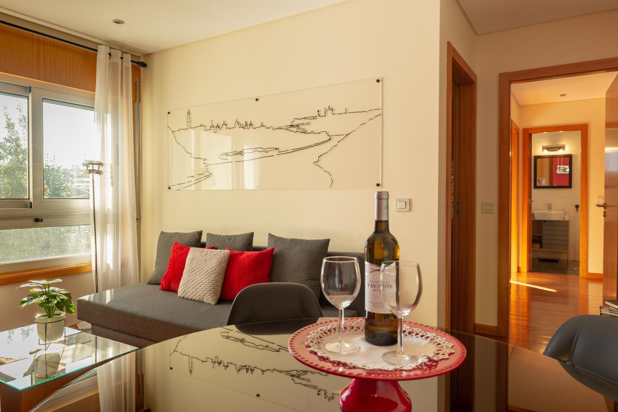 Francos Relaxing Apartment By The Metro Porto Exterior photo