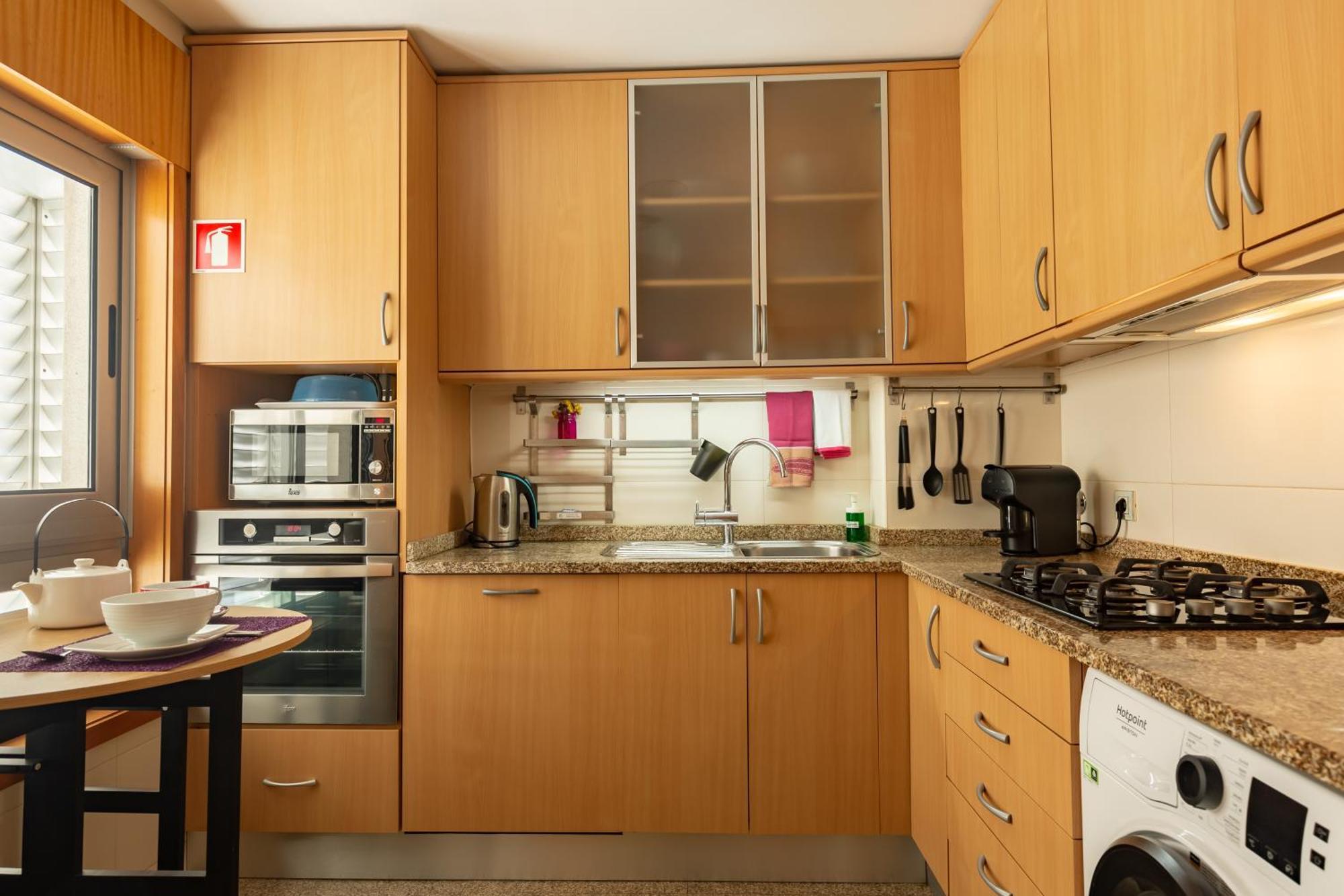 Francos Relaxing Apartment By The Metro Porto Exterior photo