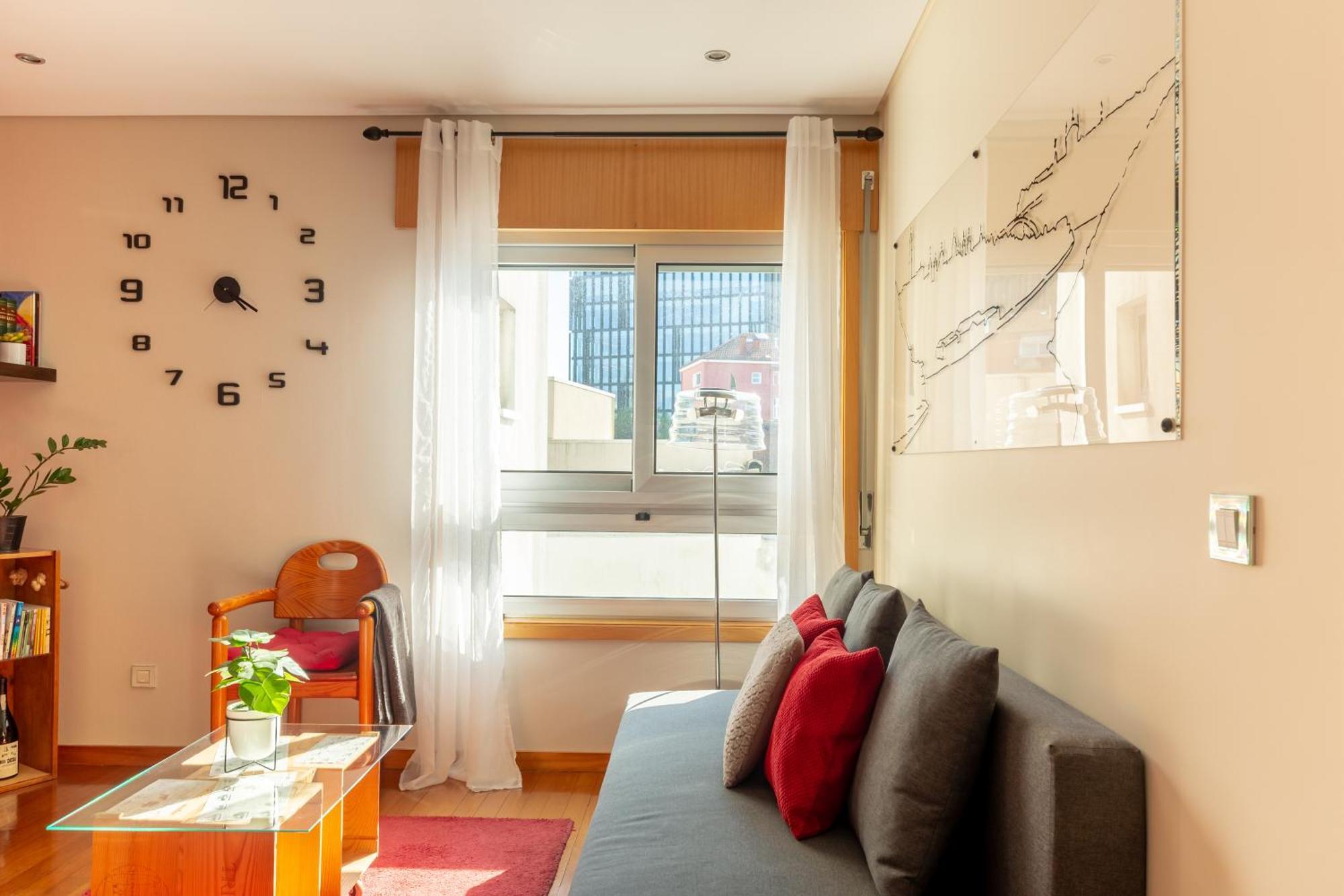 Francos Relaxing Apartment By The Metro Porto Exterior photo